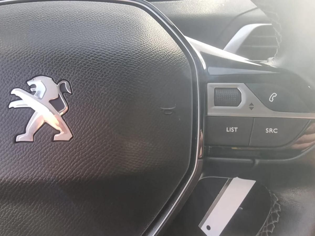peugeot-5008-2019-diesel-1499cc