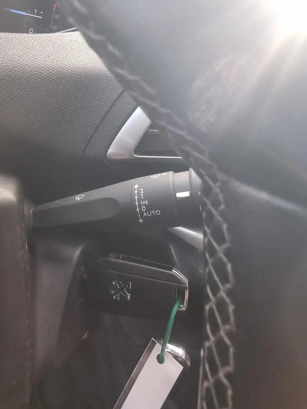 peugeot-5008-2019-diesel-1499cc