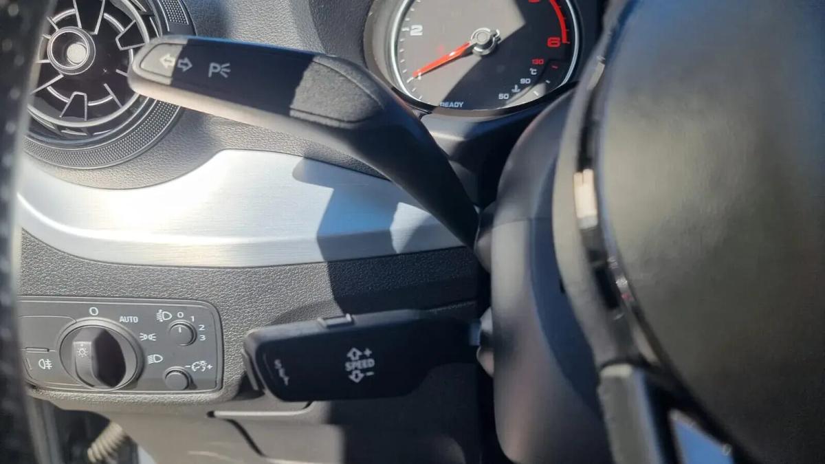 audi-q2-2018-diesel-1598cc