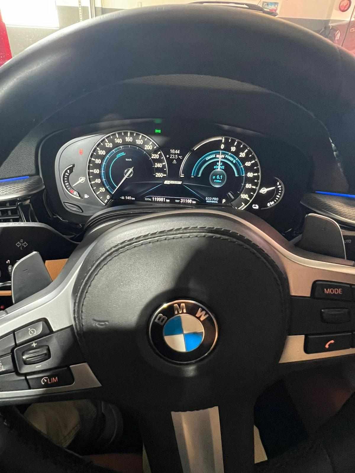 bmw-serie-5-2017-hibrido-a-gasolina-1998cc