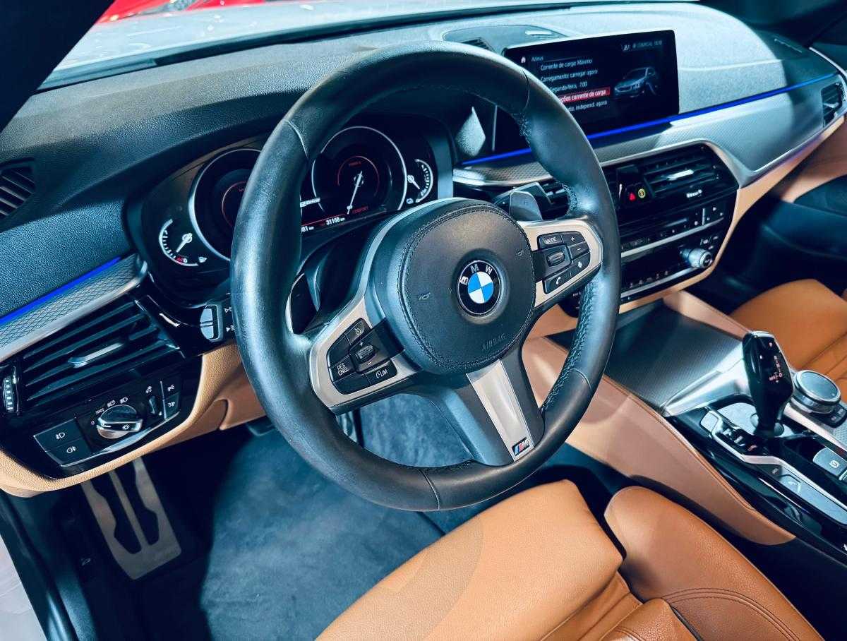 bmw-serie-5-2017-hibrido-a-gasolina-1998cc