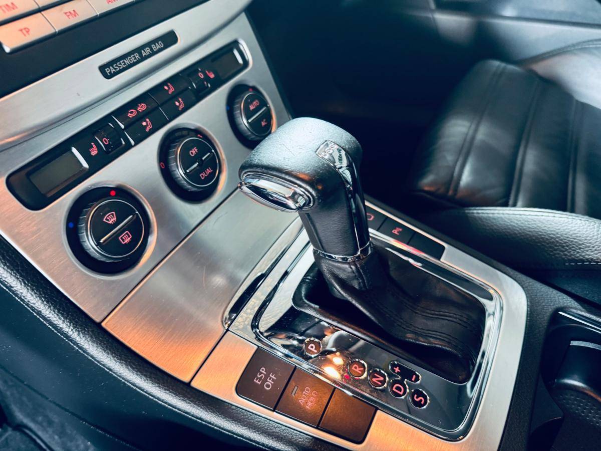 volkswagen-passat-variant-2007-diesel-1968cc