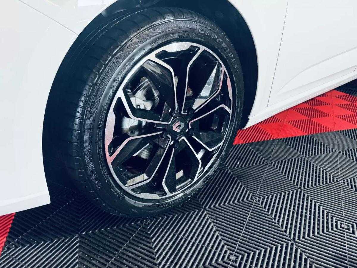 renault-megane-sport-tourer-2018-diesel-1461cc