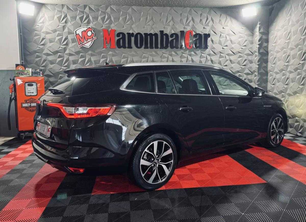 renault-megane-sport-tourer-2018-diesel-1598cc