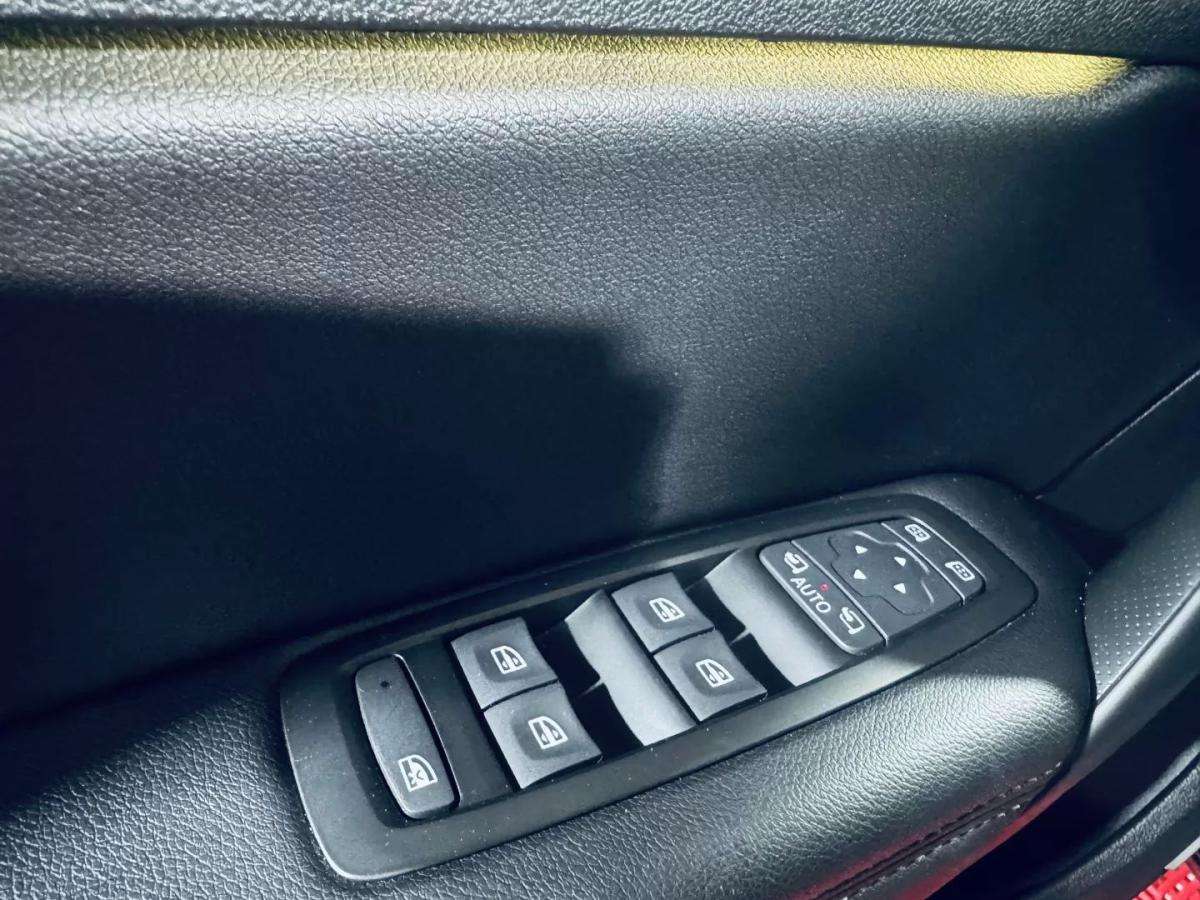 renault-megane-sport-tourer-2018-diesel-1598cc