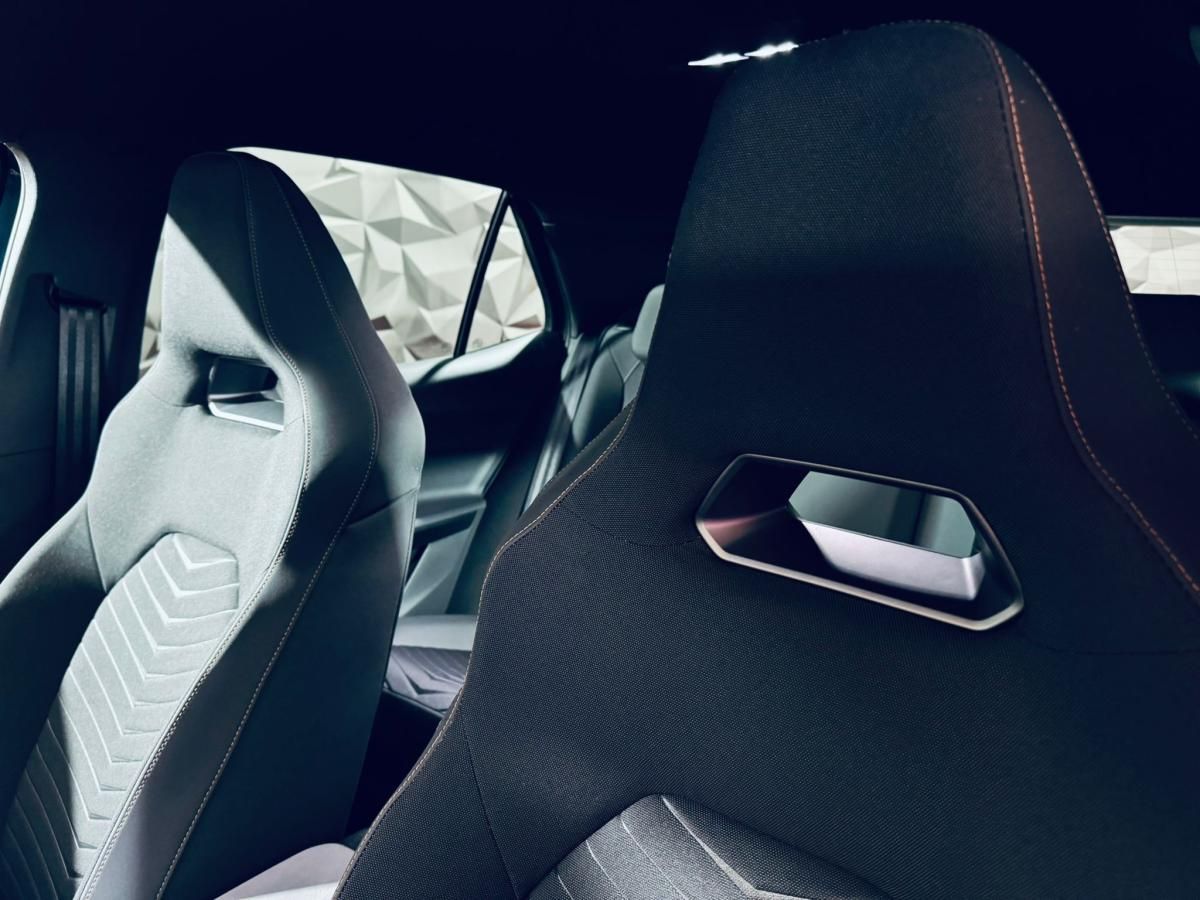 cupra-born-2022-eletrico-500cc