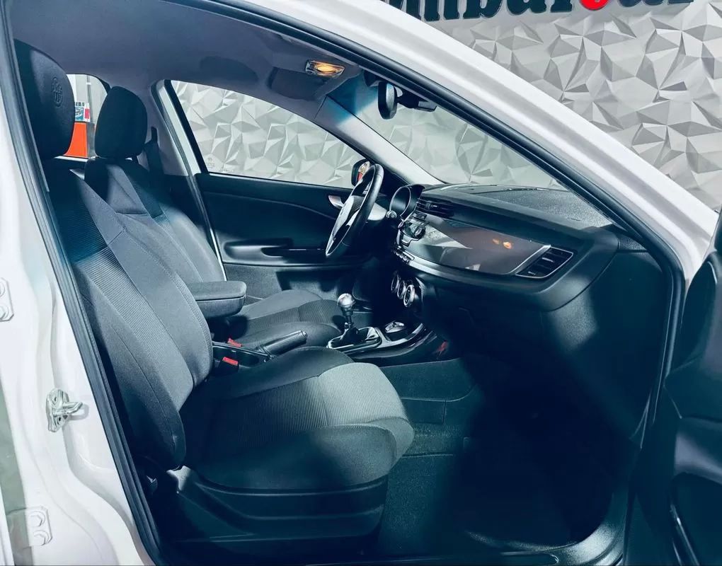 alfa-romeo-giulietta-2012-diesel-1598cc