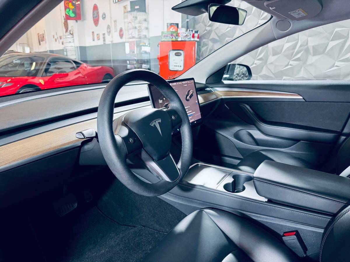 tesla-model-3-2023-eletrico-500cc