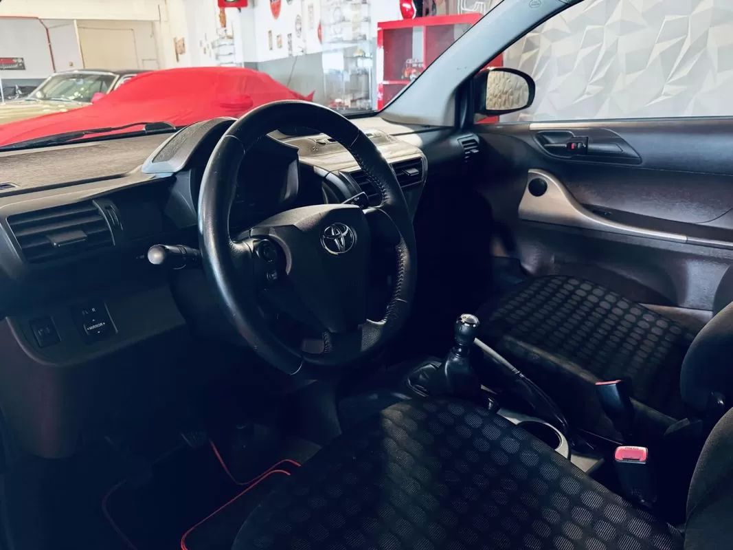 toyota-iq-2009-diesel-1364cc