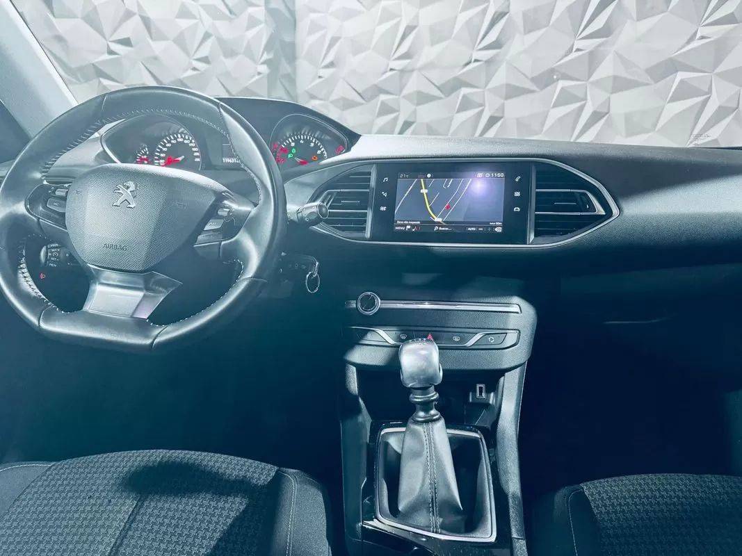 peugeot-308-2019-gasolina-1199cc