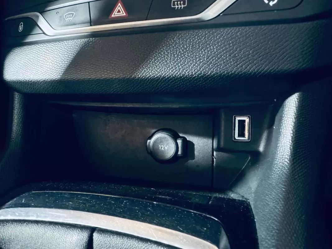 peugeot-308-2019-gasolina-1199cc
