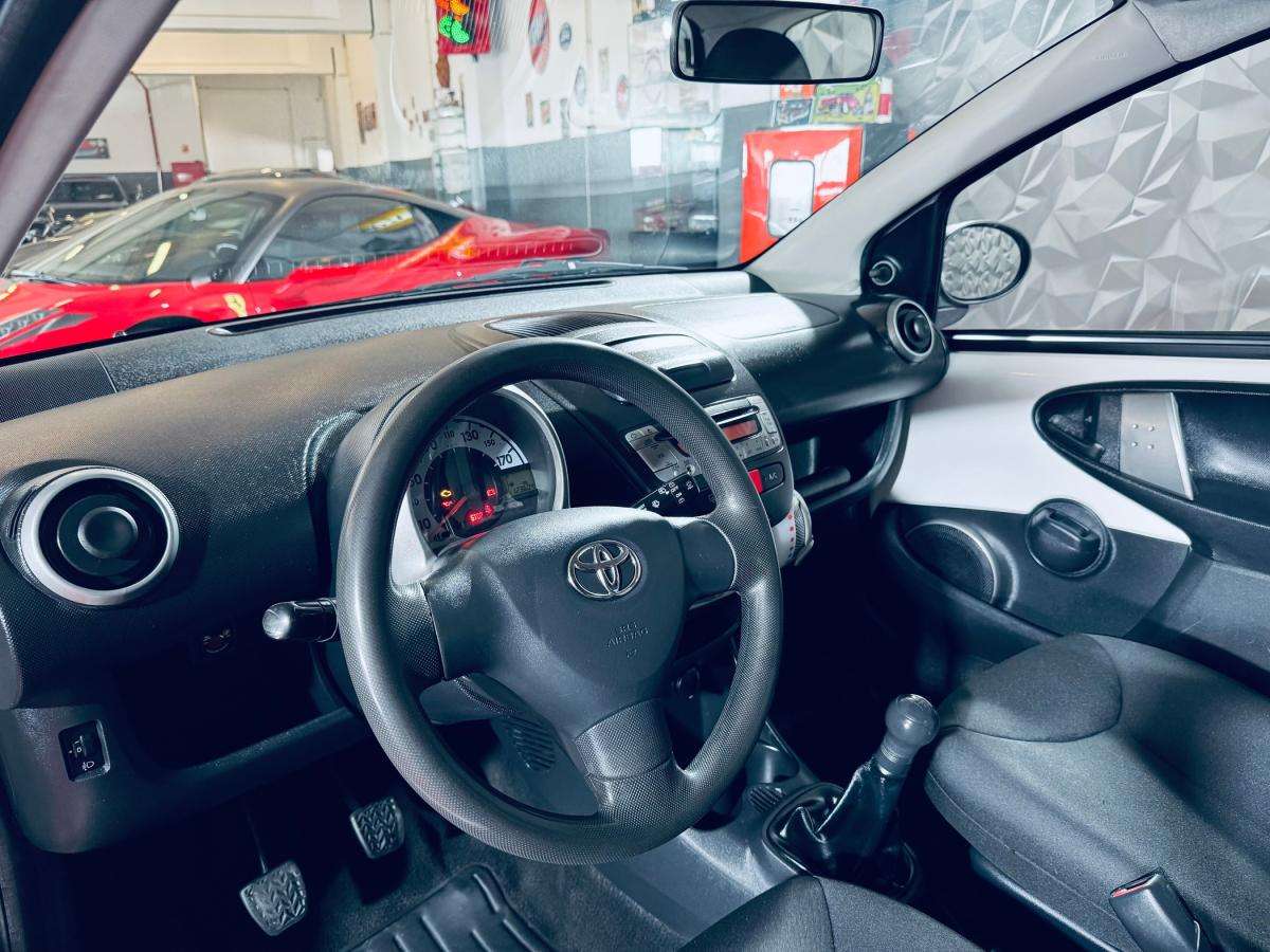 toyota-aygo-2013-gasolina-998cc