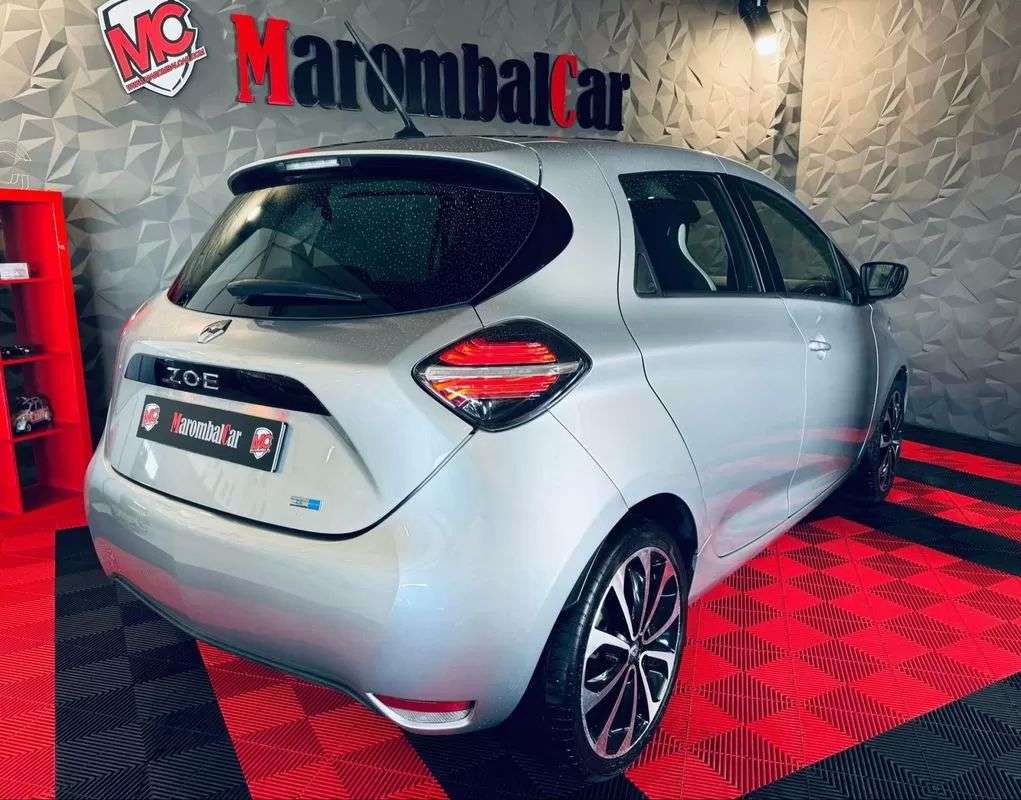 renault-zoe-2021-eletrico-200cc