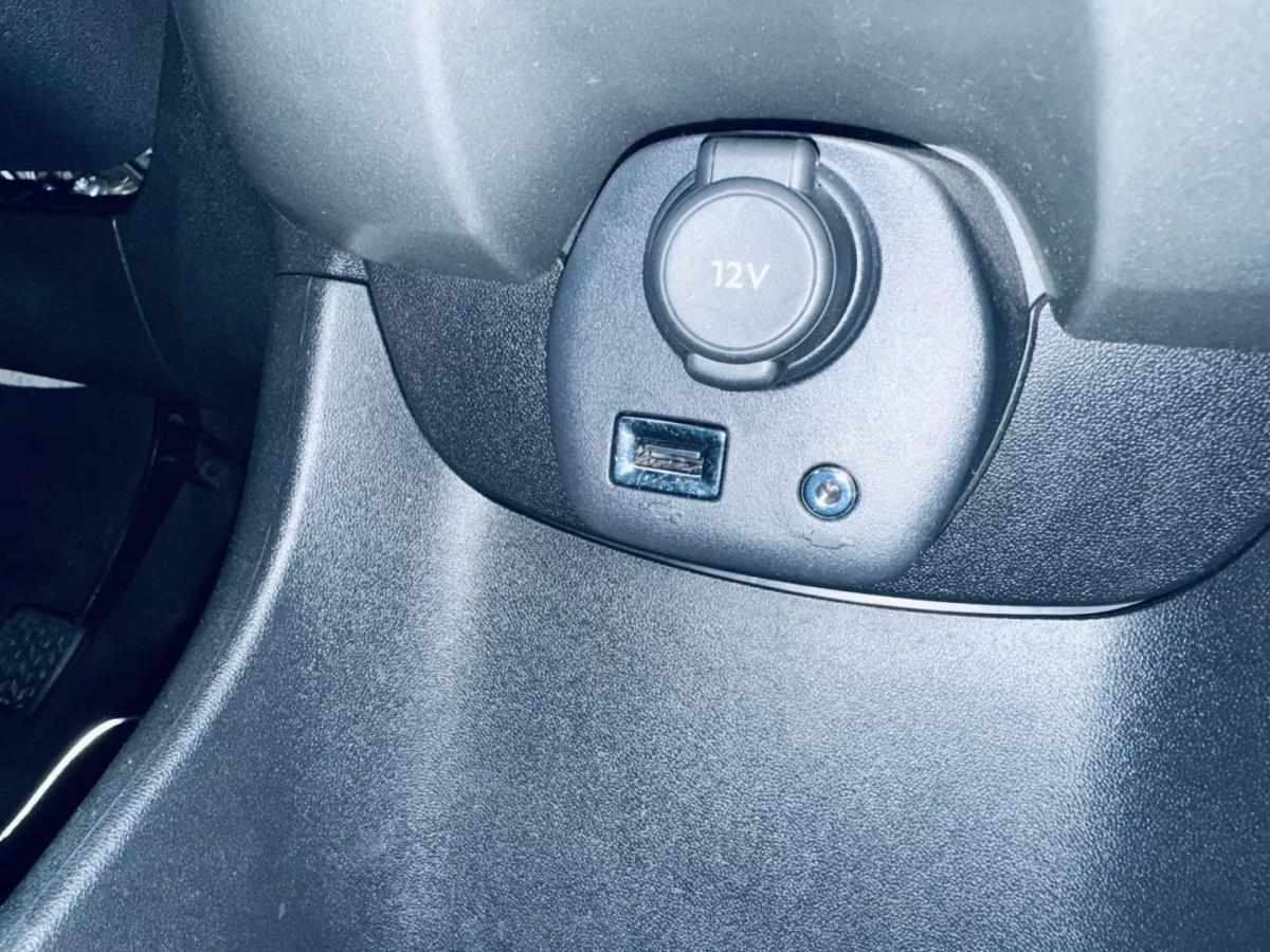 peugeot-108-2015-gasolina-1199cc