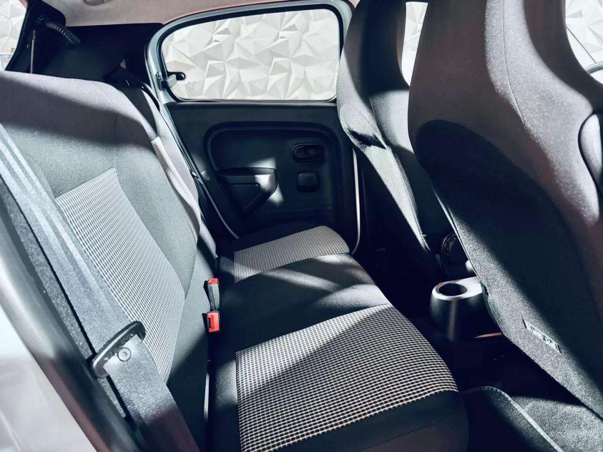 renault-twingo-2023-eletrico-200cc