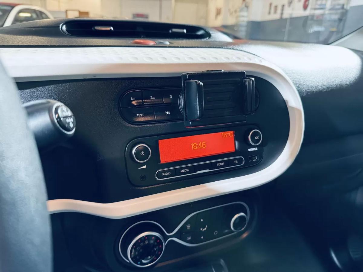 renault-twingo-2023-eletrico-200cc