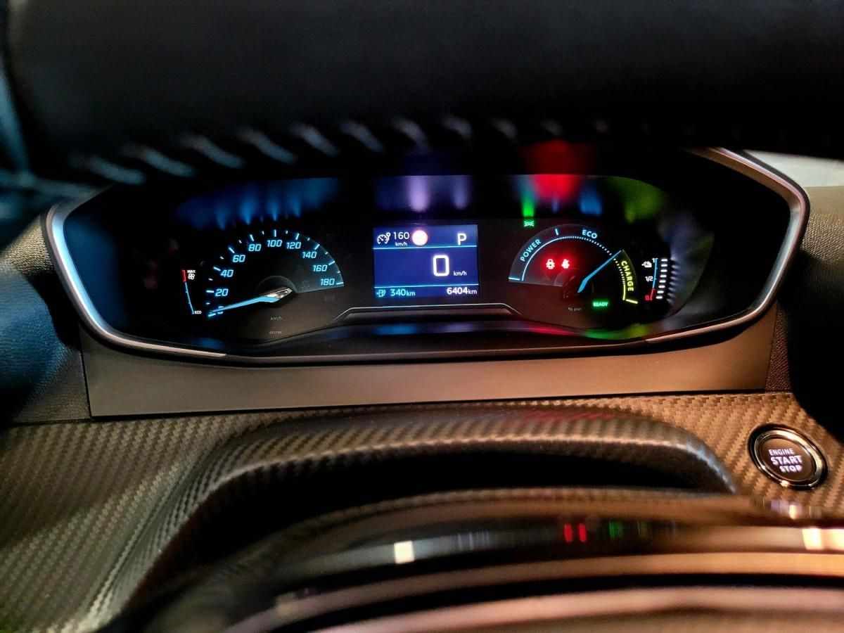 peugeot-208-2022-eletrico-500cc