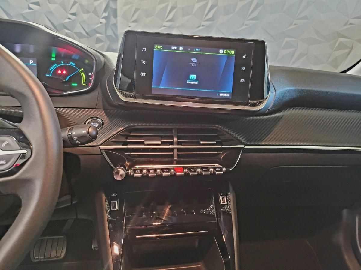 peugeot-208-2022-eletrico-500cc
