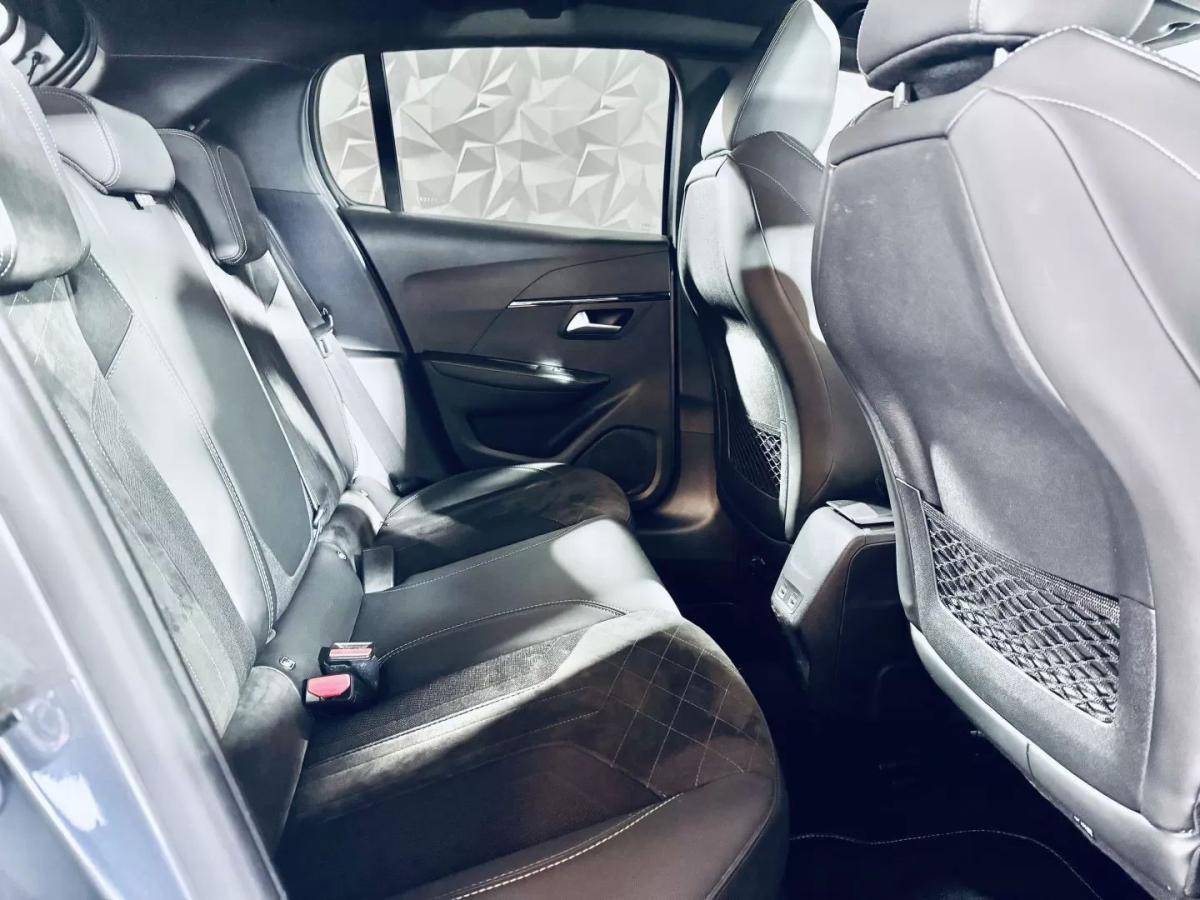 peugeot-208-2022-gasolina-1199cc