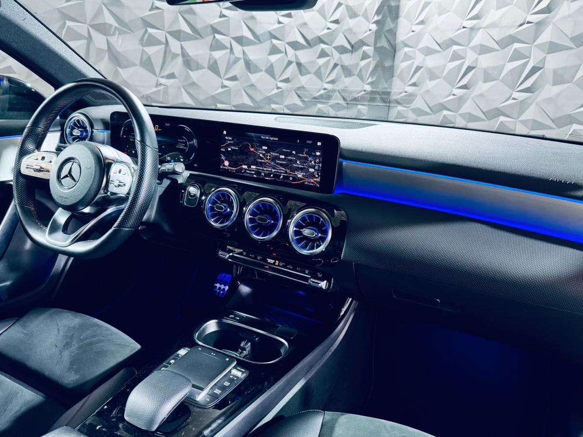 mercedes-benz-classe-a-2022-hibrido-a-gasolina-1332cc