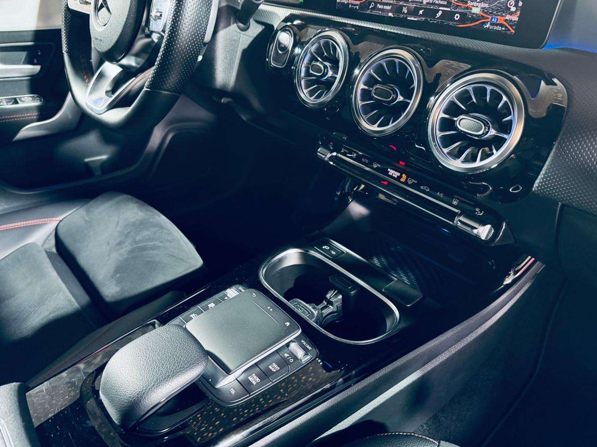 mercedes-benz-classe-a-2022-hibrido-a-gasolina-1332cc