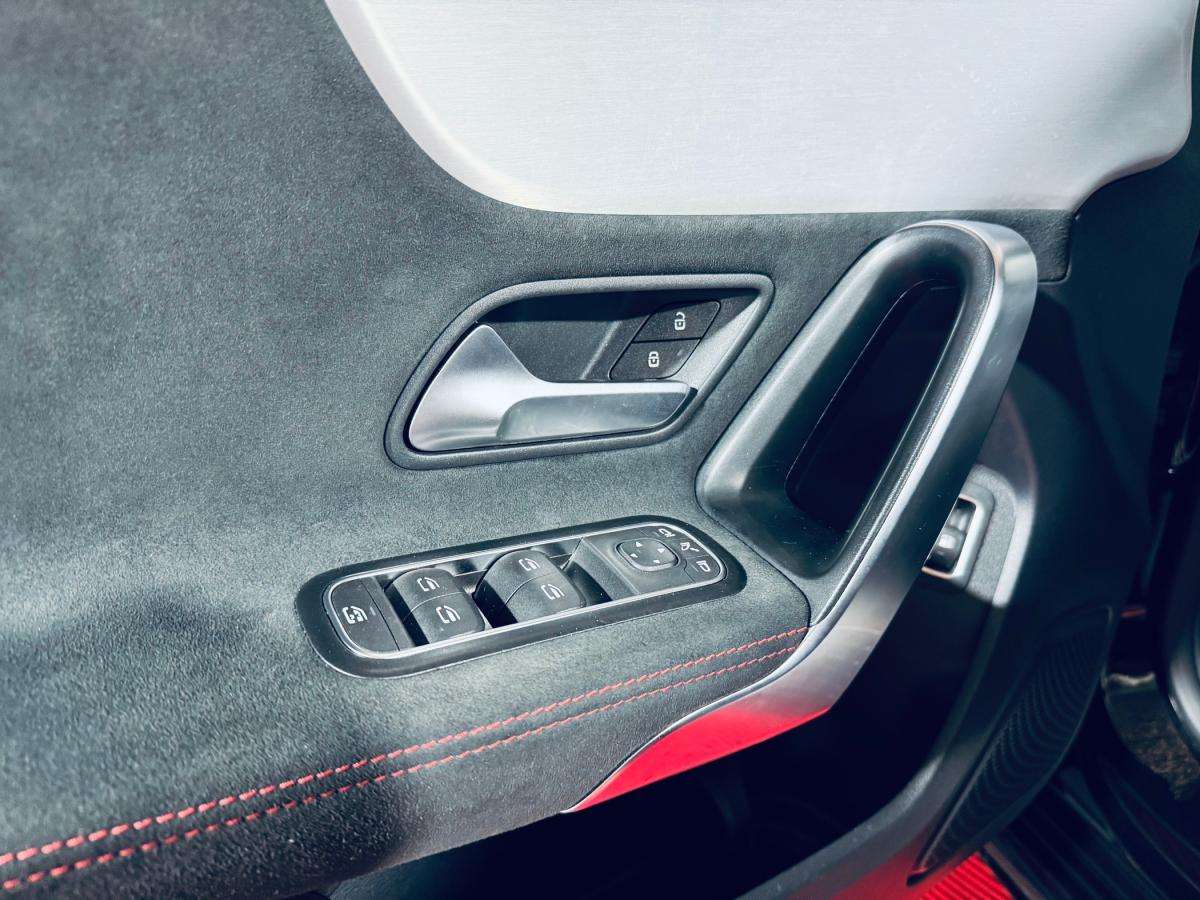 mercedes-benz-classe-a-2022-hibrido-a-gasolina-1332cc