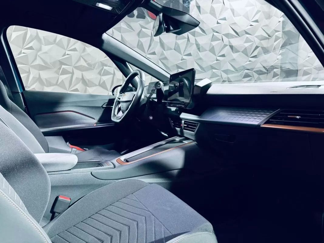 cupra-born-2022-eletrico-200cc