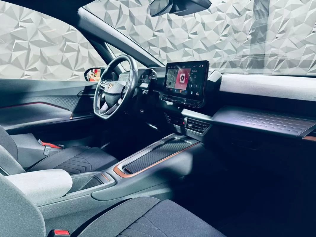cupra-born-2022-eletrico-200cc