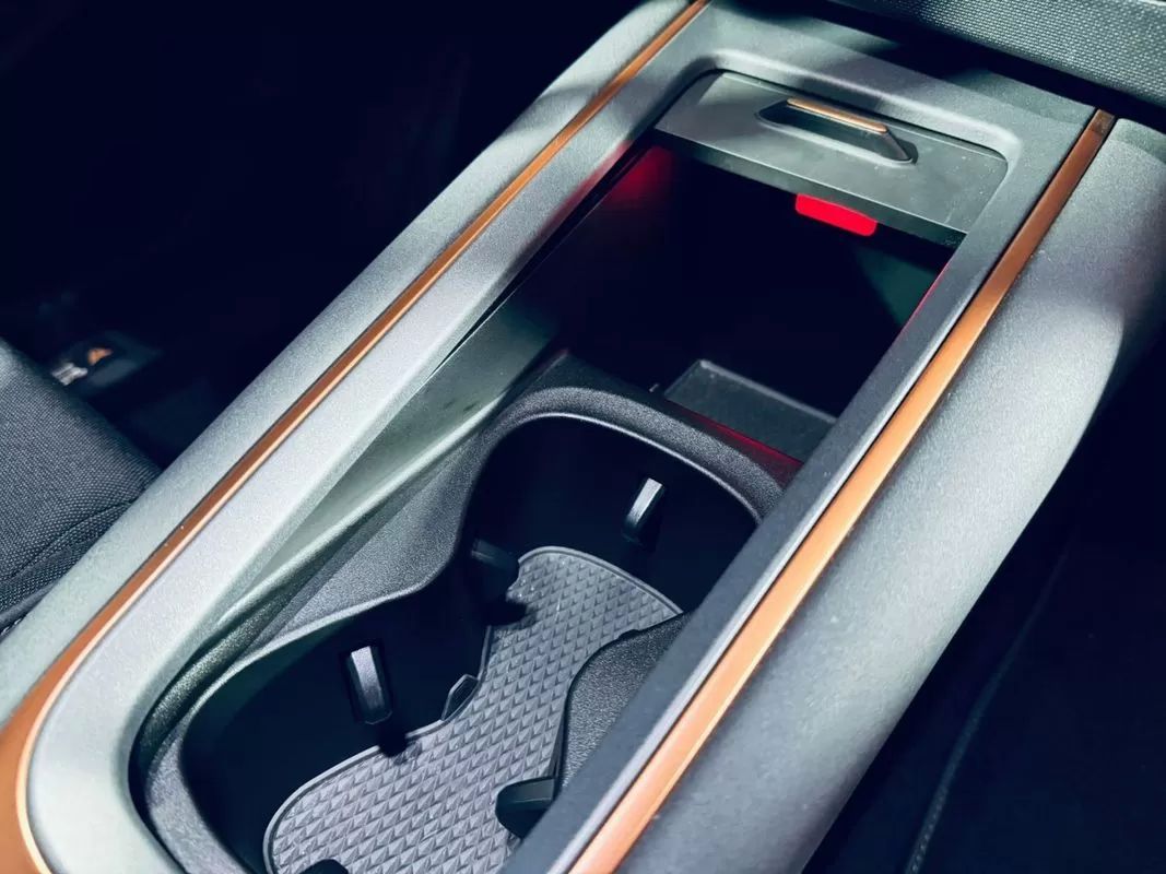 cupra-born-2022-eletrico-200cc