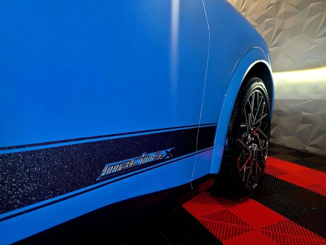 ford-mustang-mach-e-2022-eletrico-200cc