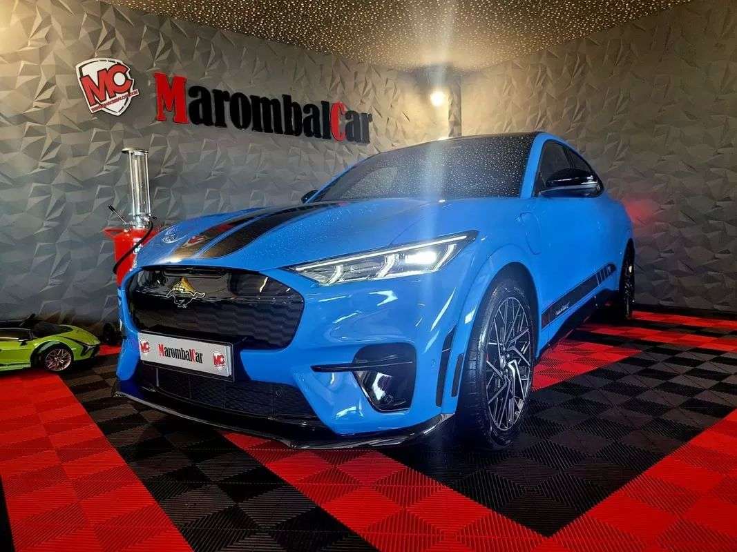 ford-mustang-mach-e-2022-eletrico-200cc