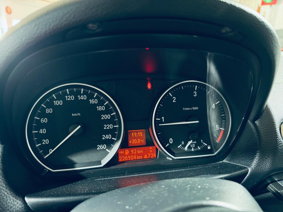 bmw-serie-1-2008-diesel-1995cc