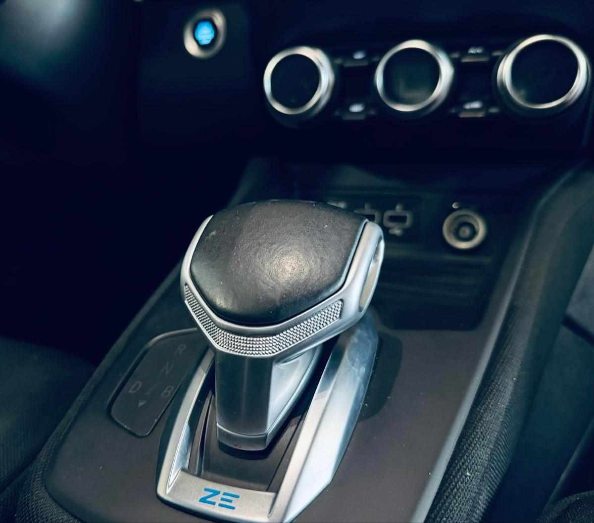 renault-zoe-2021-eletrico-500cc