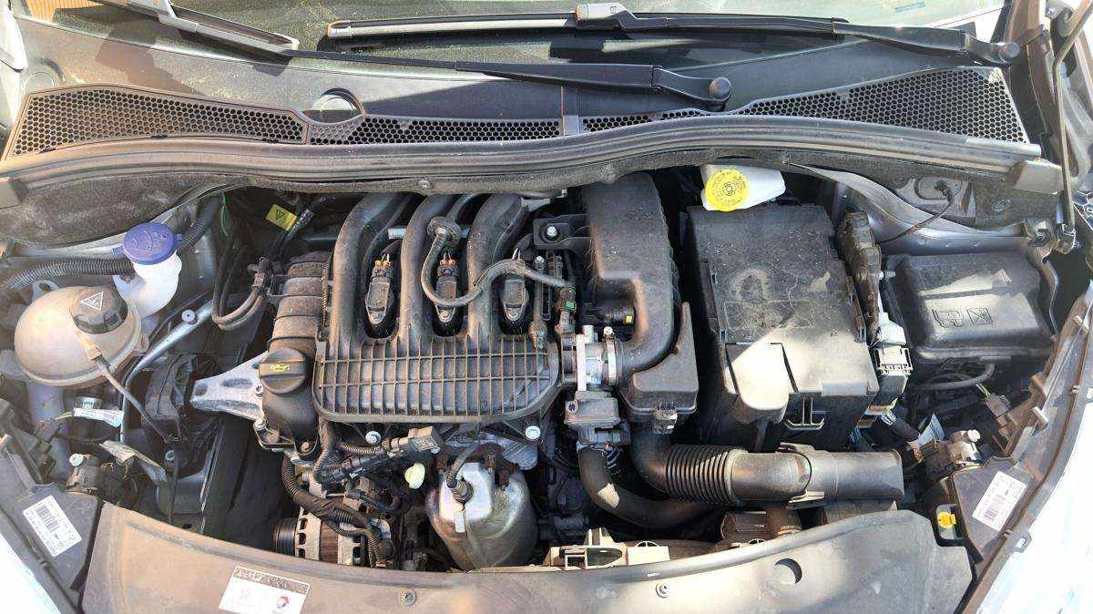 peugeot-208-2019-gasolina-1199cc