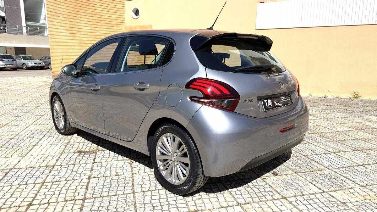 peugeot-208-2019-gasolina-1199cc