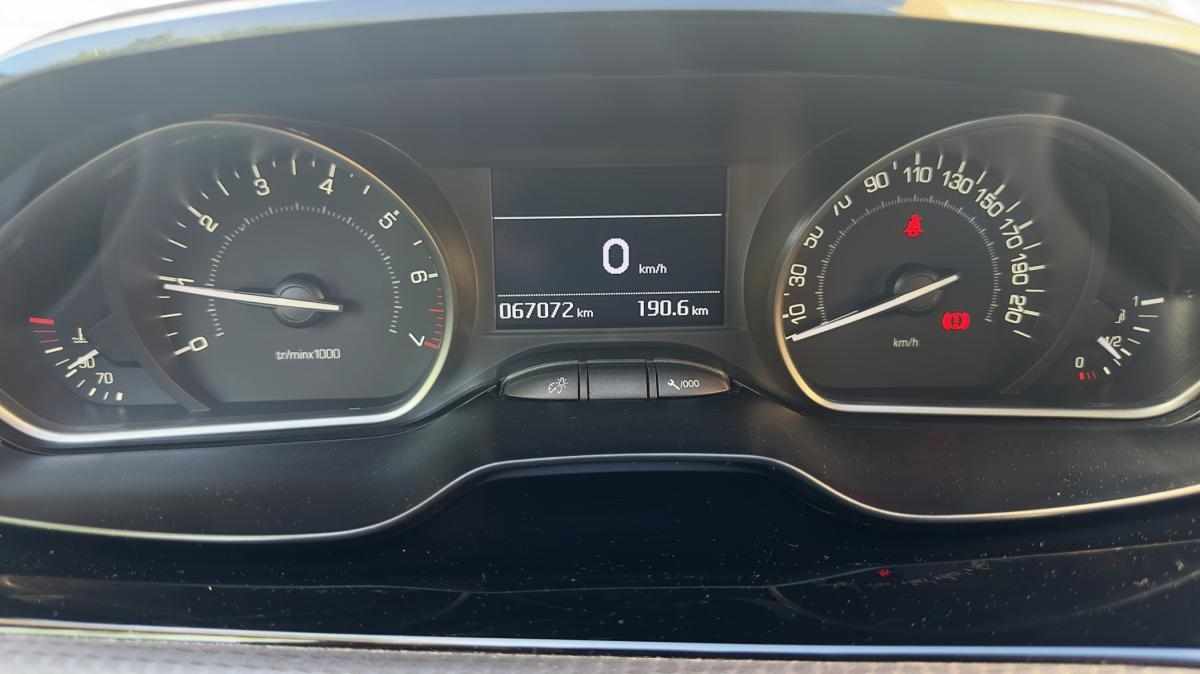 peugeot-208-2019-gasolina-1199cc