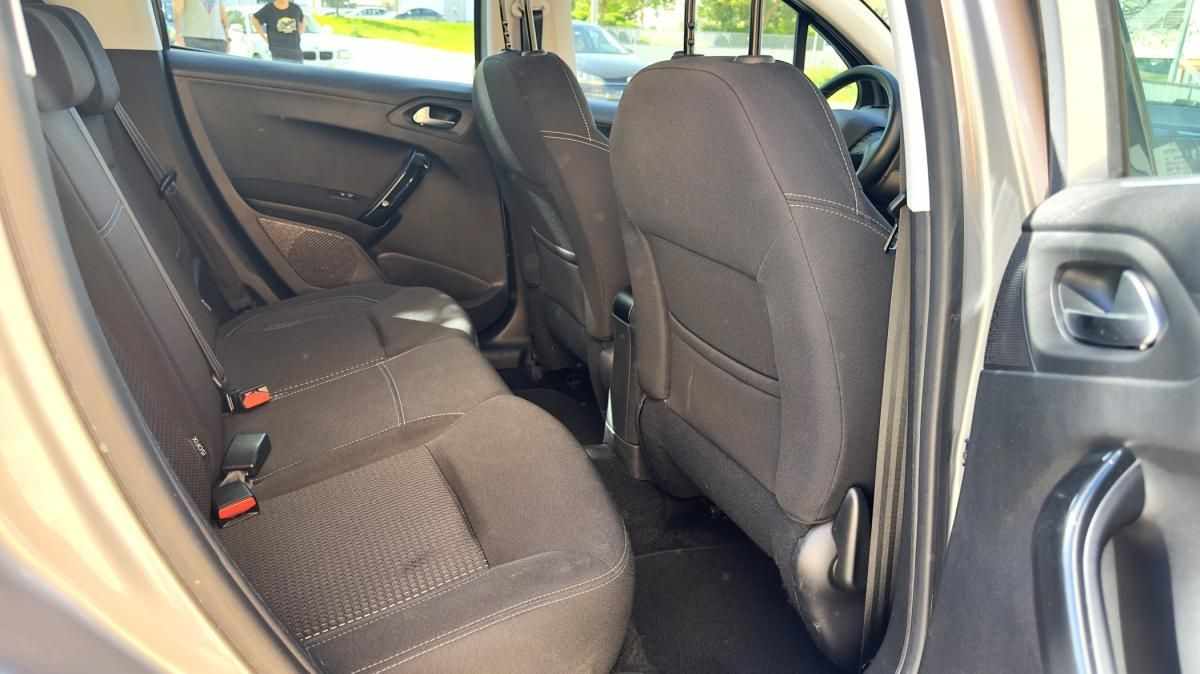 peugeot-208-2019-gasolina-1199cc