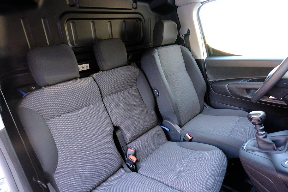 opel-combo-2024-diesel-1499cc