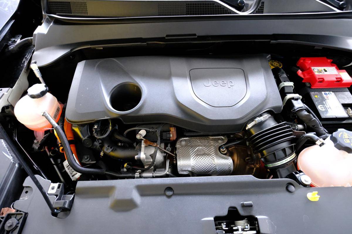 jeep-compass-2022-hibrido-a-gasolina-1332cc