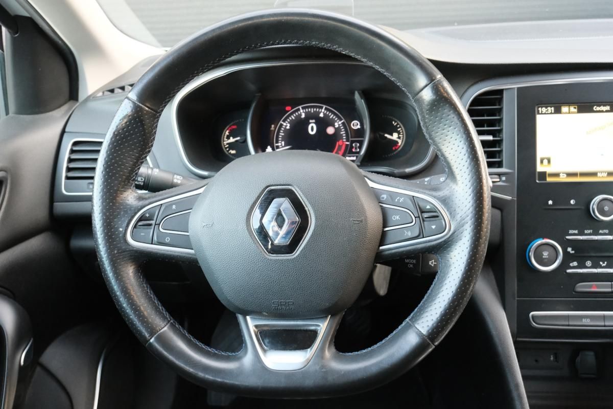 renault-megane-sport-tourer-2019-gasolina-1332cc