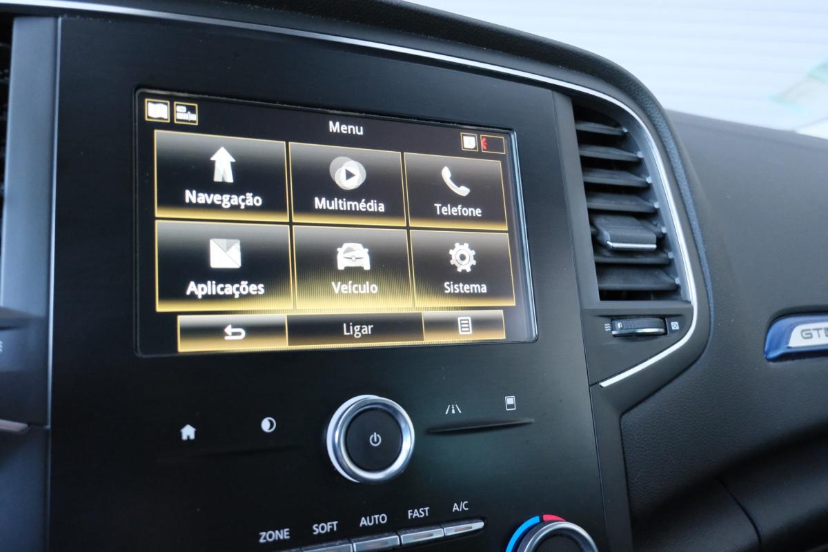 renault-megane-sport-tourer-2019-gasolina-1332cc