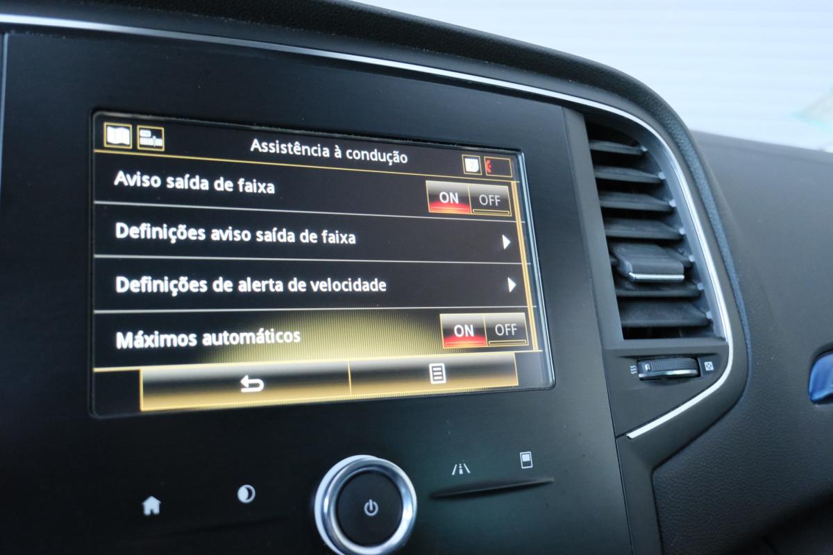 renault-megane-sport-tourer-2019-gasolina-1332cc