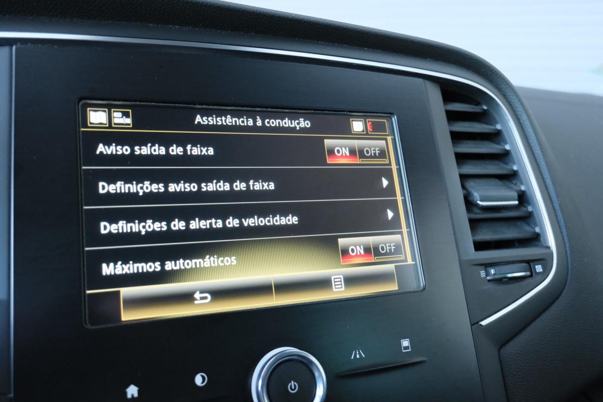 renault-megane-sport-tourer-2019-gasolina-1332cc