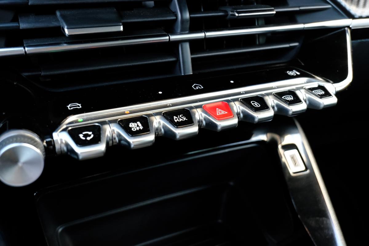 peugeot-208-2024-gasolina-1199cc
