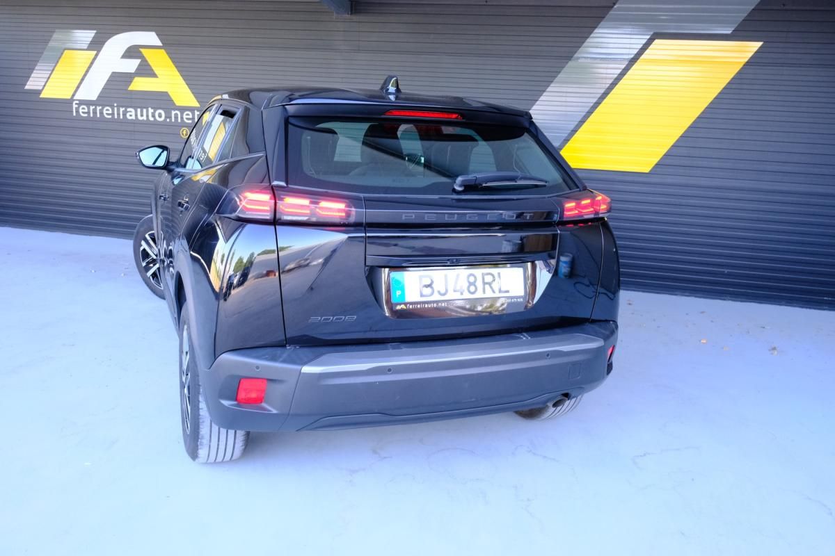 peugeot-2008-2024-gasolina-1199cc