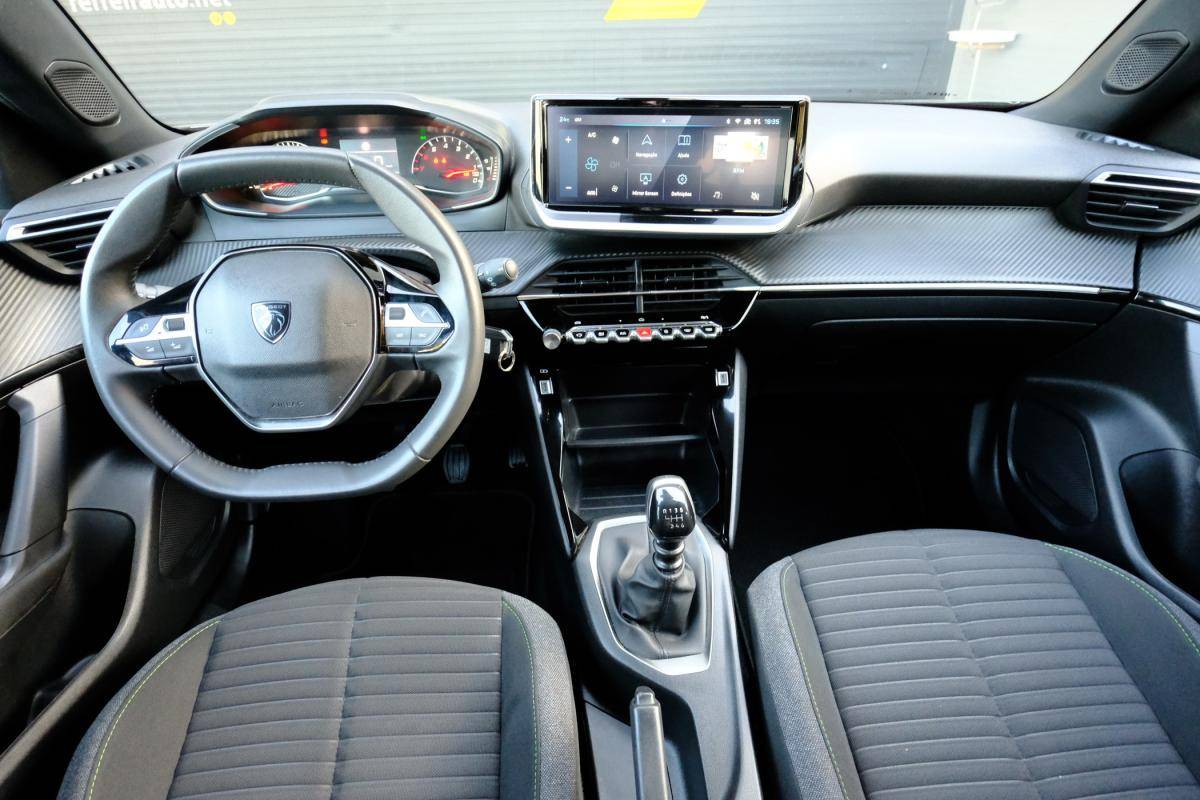 peugeot-2008-2024-gasolina-1199cc
