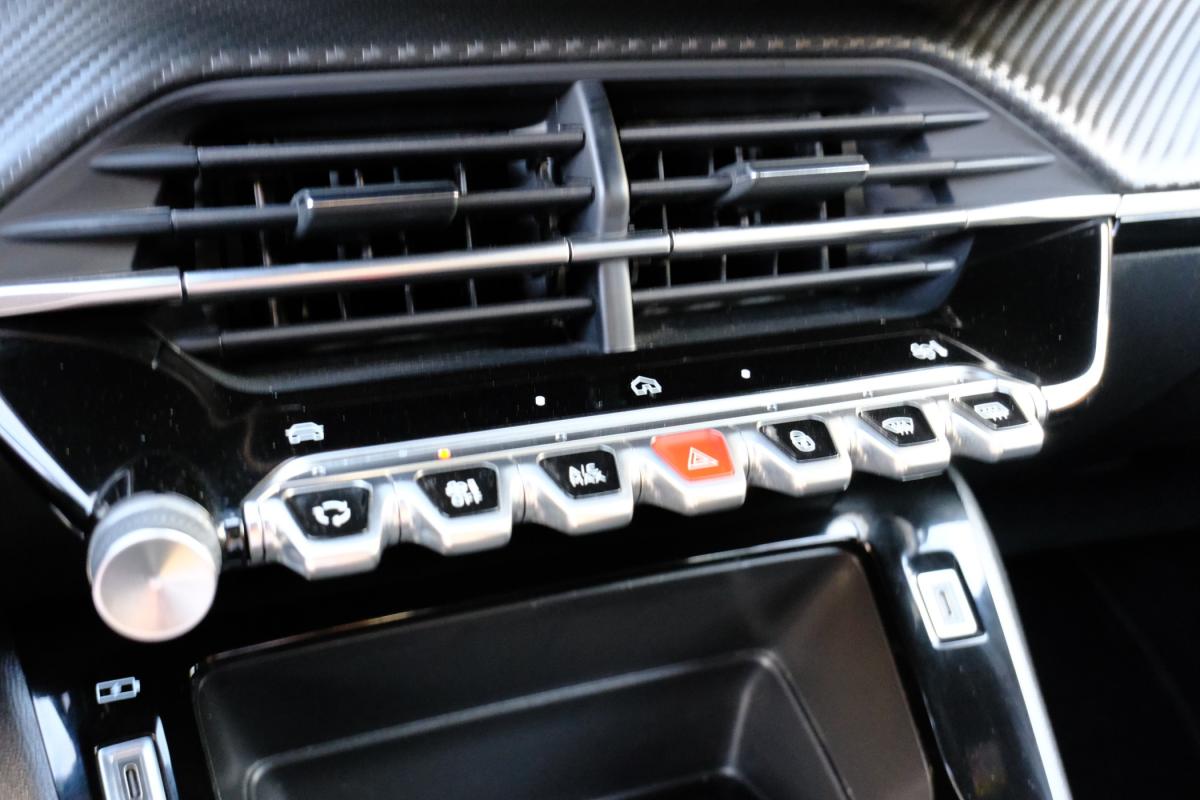 peugeot-2008-2024-gasolina-1199cc