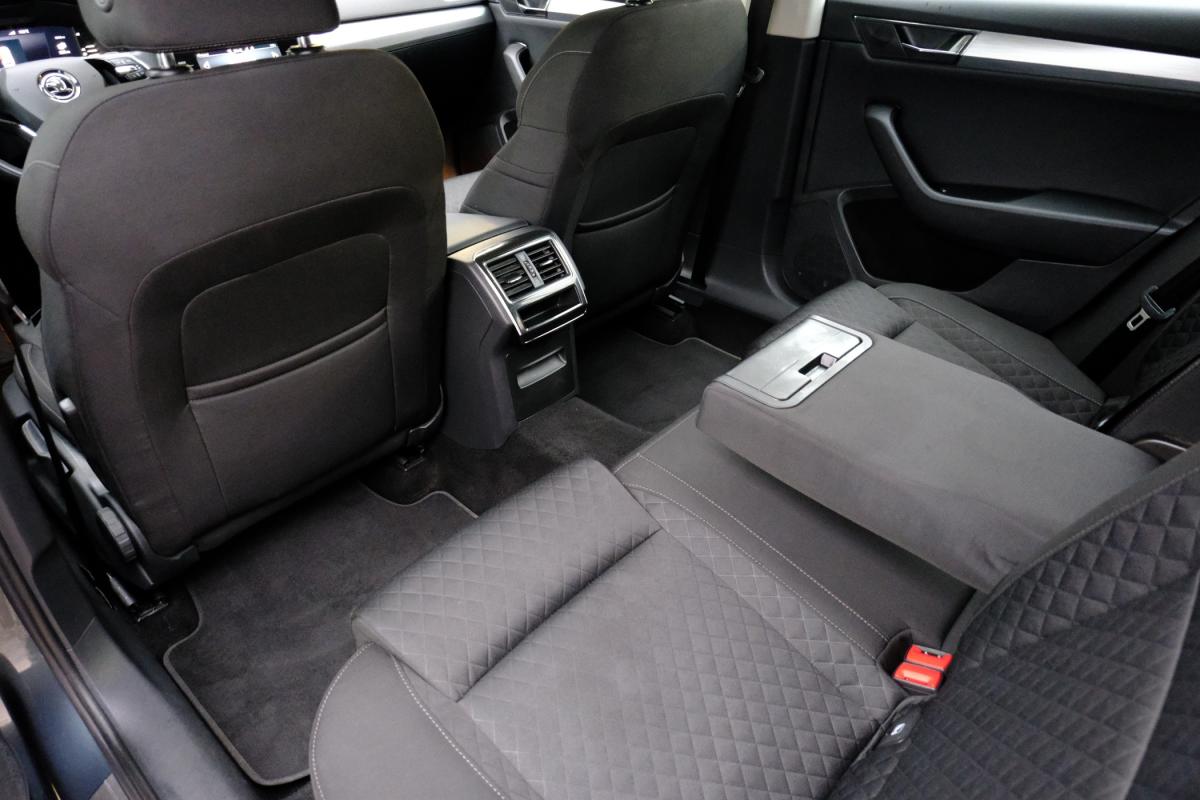 skoda-superb-2021-hibrido-a-gasolina-1395cc