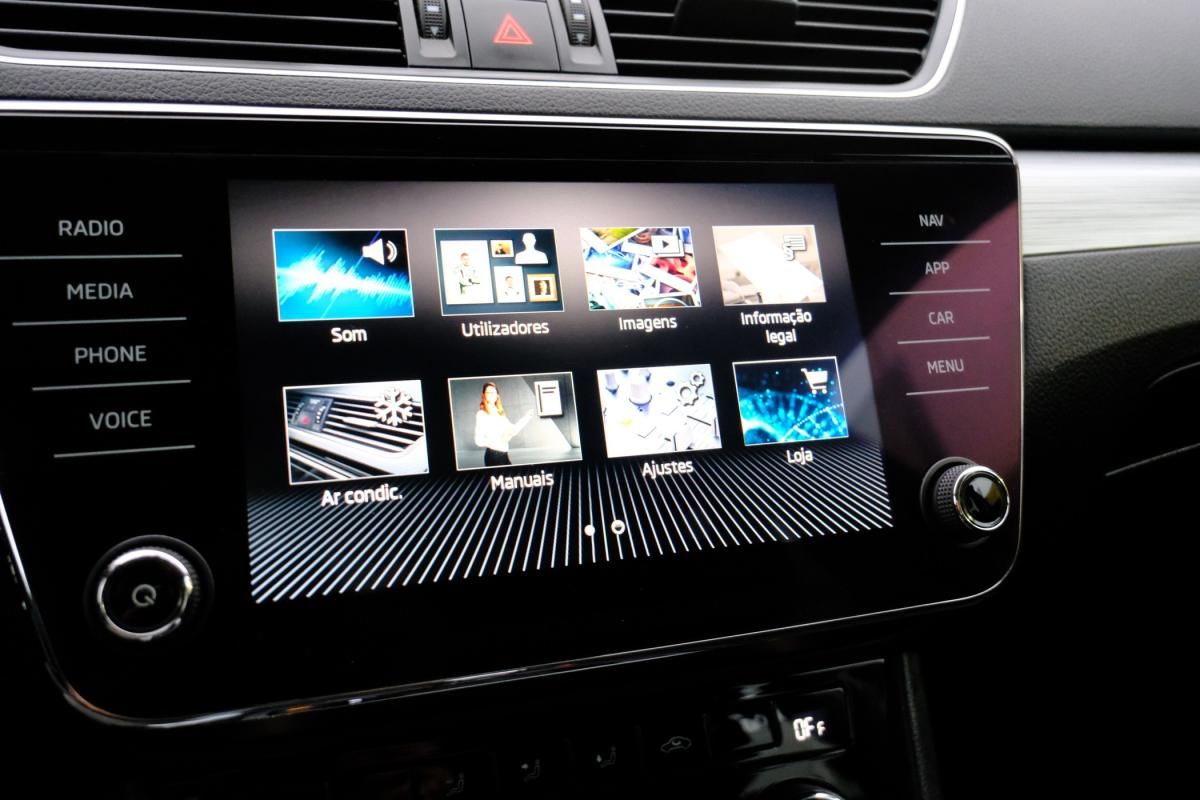 skoda-superb-2021-hibrido-a-gasolina-1395cc