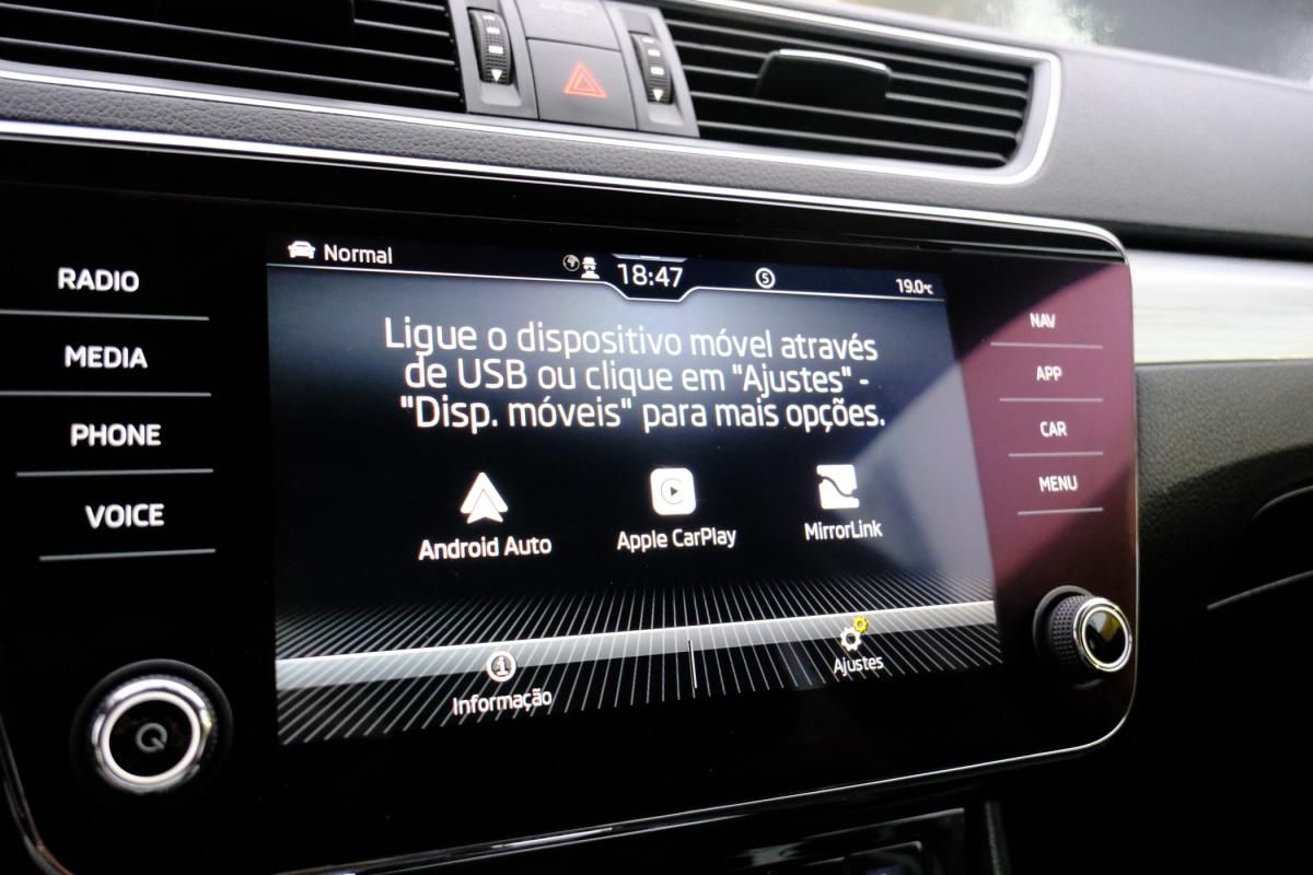 skoda-superb-2021-hibrido-a-gasolina-1395cc